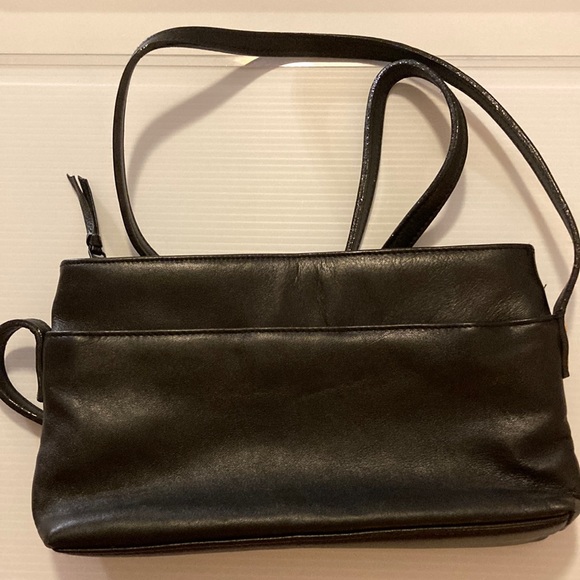 Etienne Aigner Black Crossbody Bag - Picture 2 of 4
